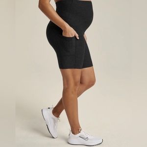 BEYOND YOGA Spacedye Pockets Forever Maternity Biker Short SIZE XL